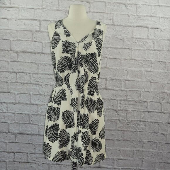 Diane von Furstenberg Silk Bahar Dress 4 - Picture 2 of 10